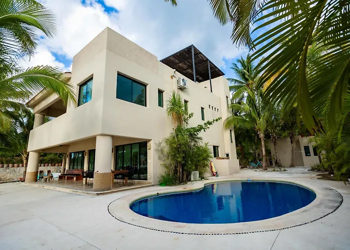 Magnifica Casa Laguna Cerca De La Playa. * Puerto Aventuras